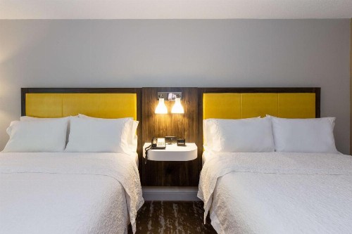 Hampton Inn & Suites Raleigh/Cary I-40 (PNC Arena) - image 36