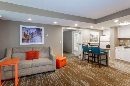 Hampton Inn & Suites Raleigh/Cary I-40 (PNC Arena) - image 42