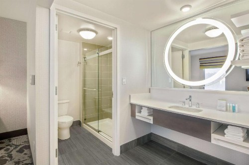 Hampton Inn & Suites Raleigh-Durham Airport-Brier Creek - image 17