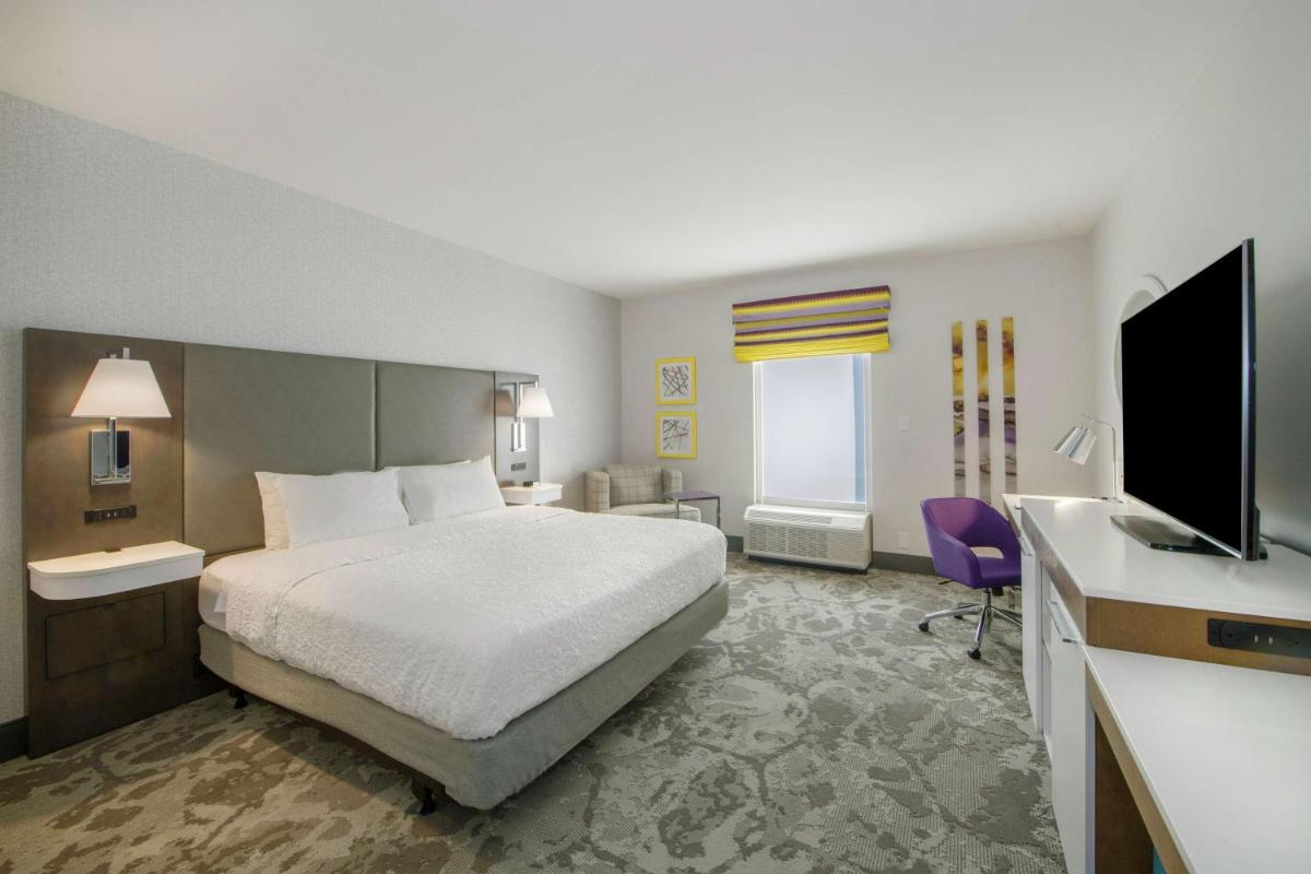 Hampton Inn & Suites Raleigh-Durham Airport-Brier Creek - image 4