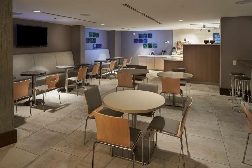 Hilton Raleigh North Hills - image 20