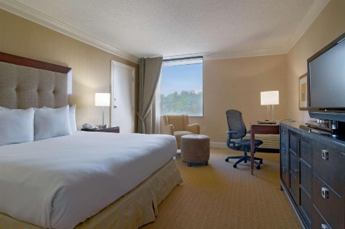 Hilton Raleigh North Hills - image 35