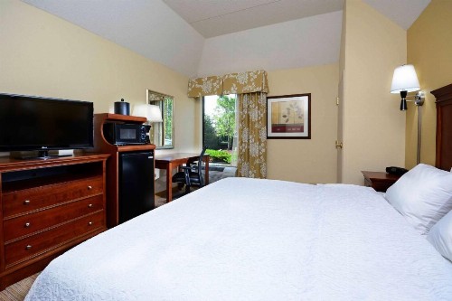 Hampton Inn Raleigh-Capital Boulevard North - image 18