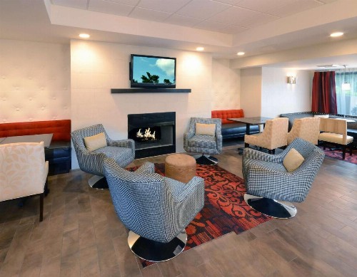 Hampton Inn Raleigh-Capital Boulevard North - image 25