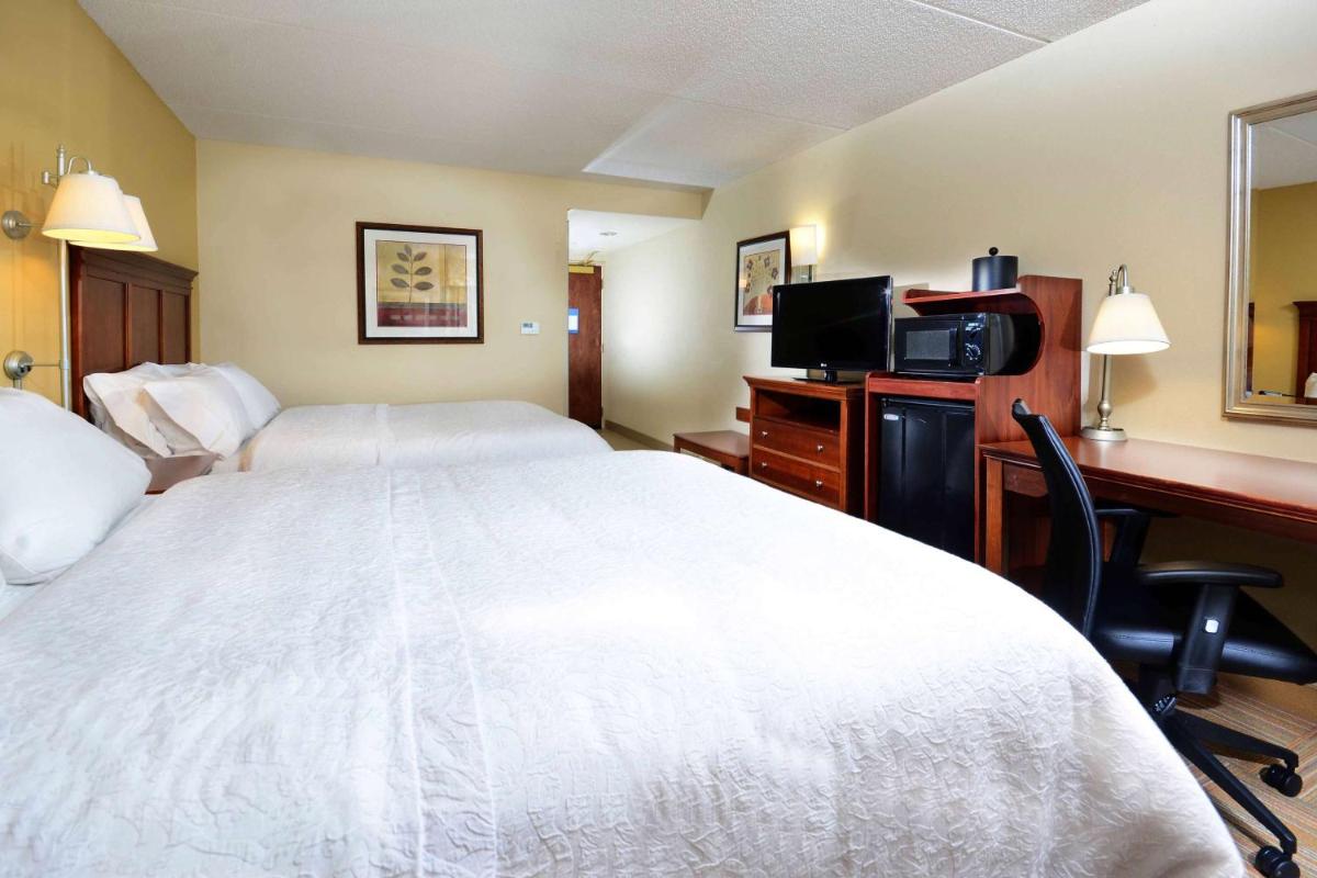 Hampton Inn Raleigh-Capital Boulevard North - image 4