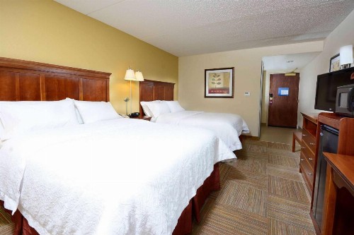Hampton Inn Raleigh-Capital Boulevard North - image 8
