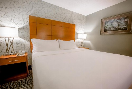 Holiday Inn Raleigh Downtown an IHG Hotel - image 1