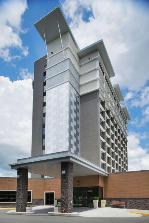 Doubletree By Hilton Raleigh Crabtree Valley - image 2