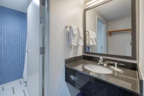Fairfield Inn & Suites Raleigh Crabtree Valley - image 43