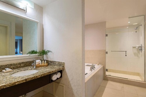 Renaissance Raleigh North Hills Hotel - image 41