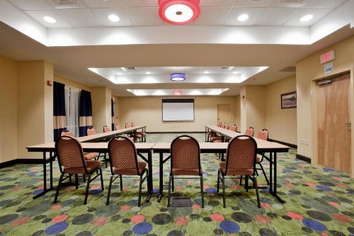 Holiday Inn Express Hotel Raleigh Southwest an IHG Hotel - image 3