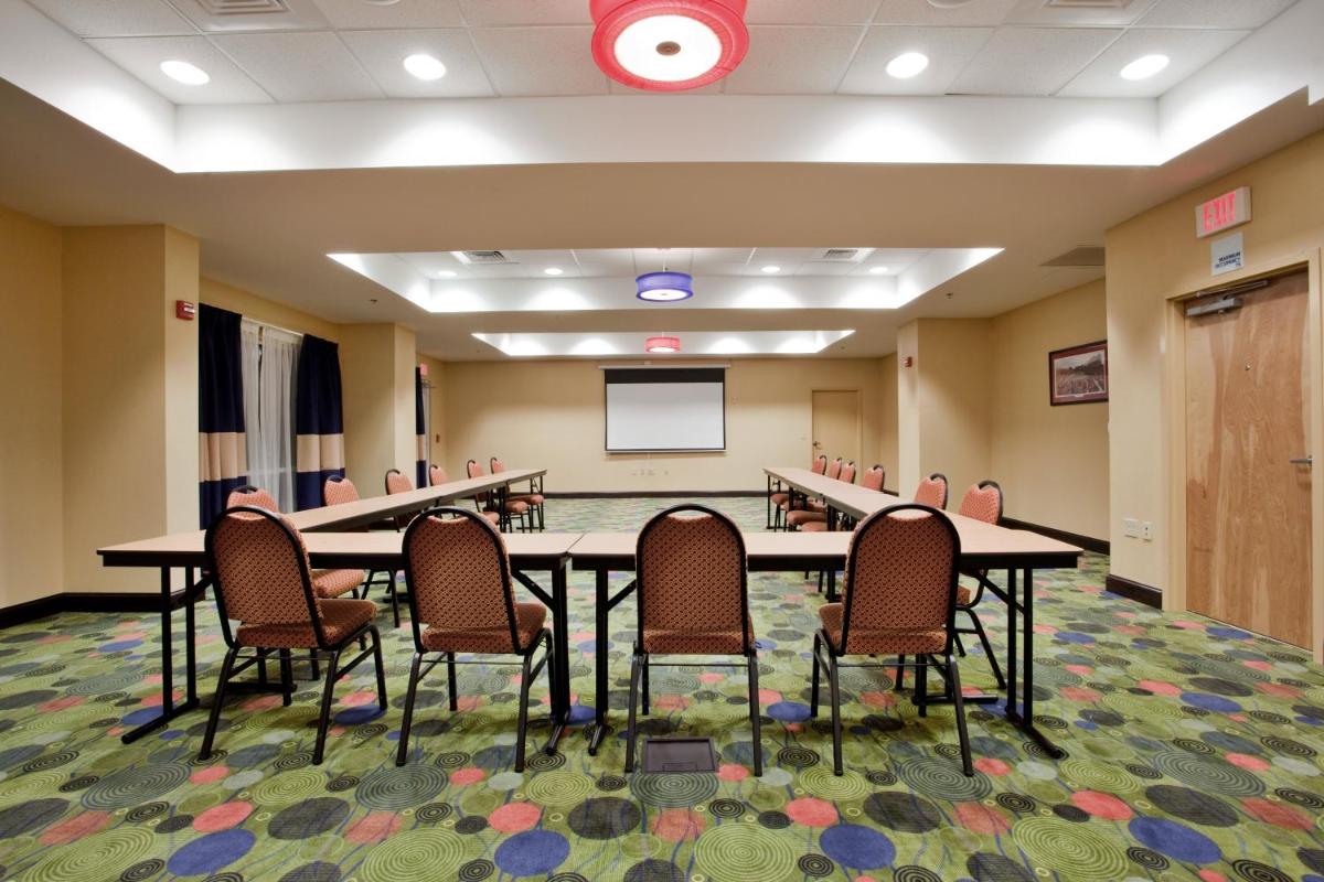 Holiday Inn Express Hotel Raleigh Southwest an IHG Hotel - image 3