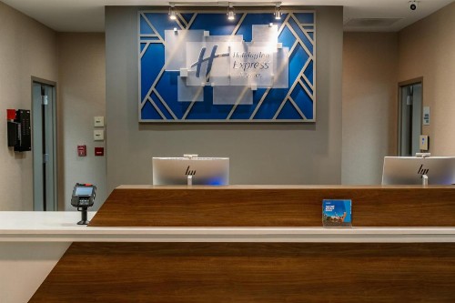 Holiday Inn Express Hotel Raleigh Southwest an IHG Hotel - image 34
