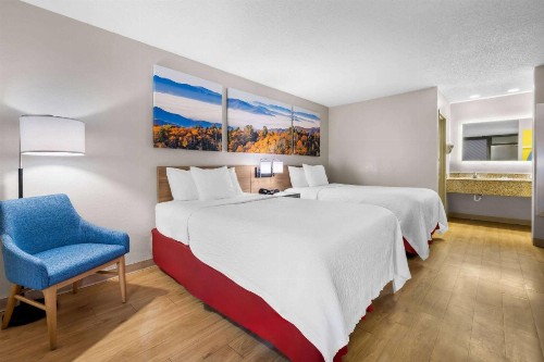 Days Inn by Wyndham Raleigh Midtown - image 21