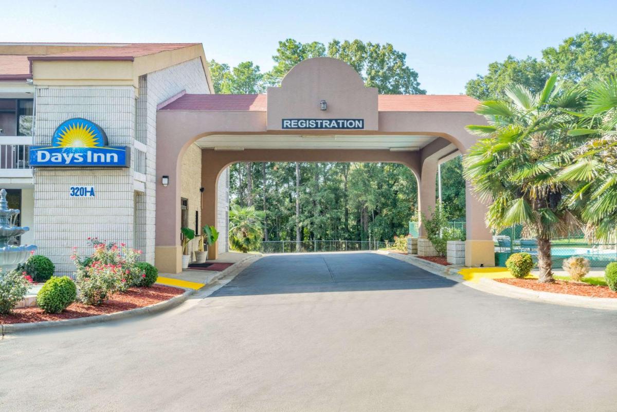 Days Inn by Wyndham Raleigh Midtown - image 4