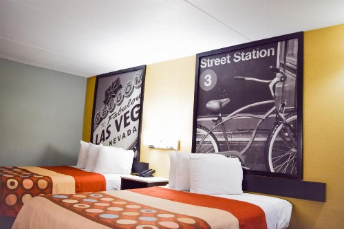 Super 8 Downtown Raleigh - image 25