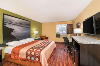 Super 8 by Wyndham Raleigh North East - image 6