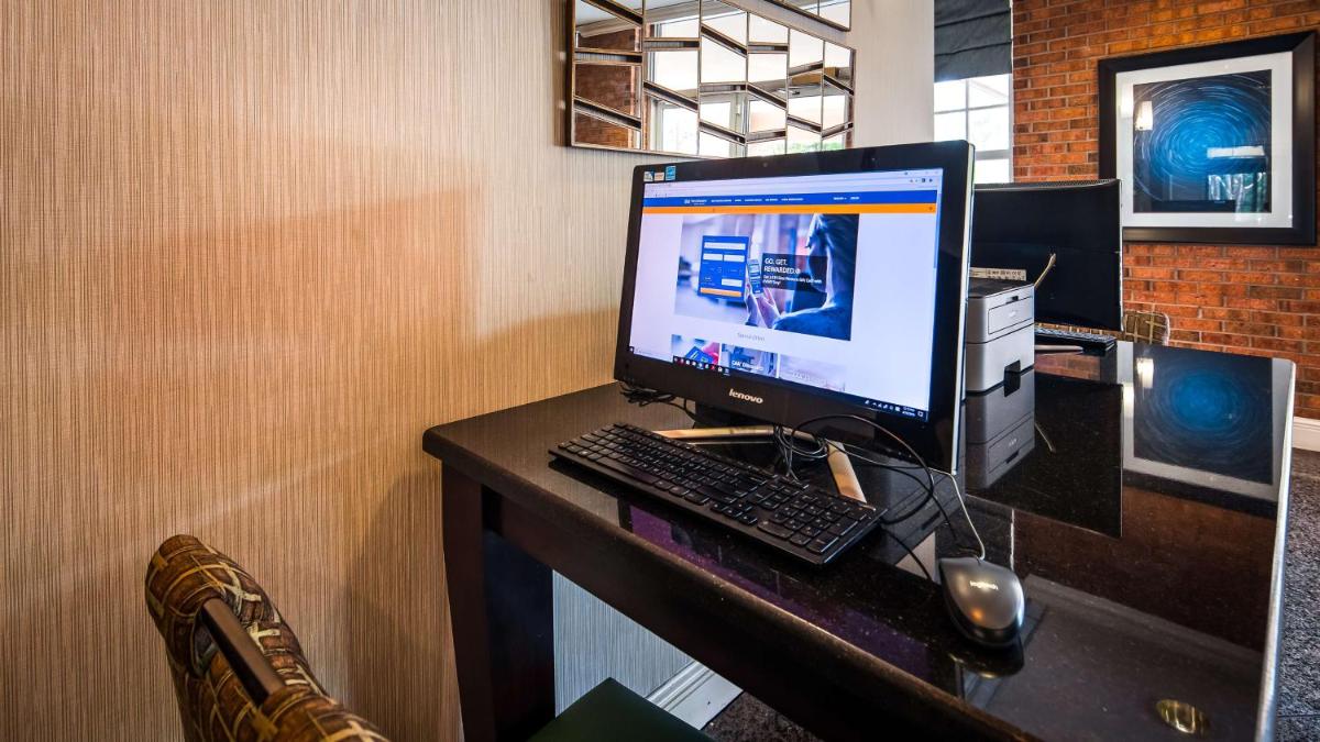 Best Western Raleigh North - image 7