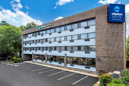 Clarion Pointe Raleigh Midtown - image 1
