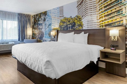 Clarion Pointe Raleigh Midtown - image 12