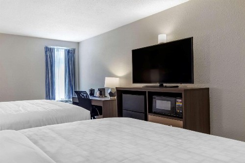 Clarion Pointe Raleigh Midtown - image 21