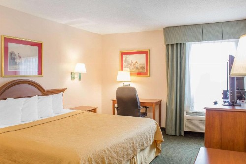 Quality Inn Raleigh near Walnut Creek Amphitheatre - image 26