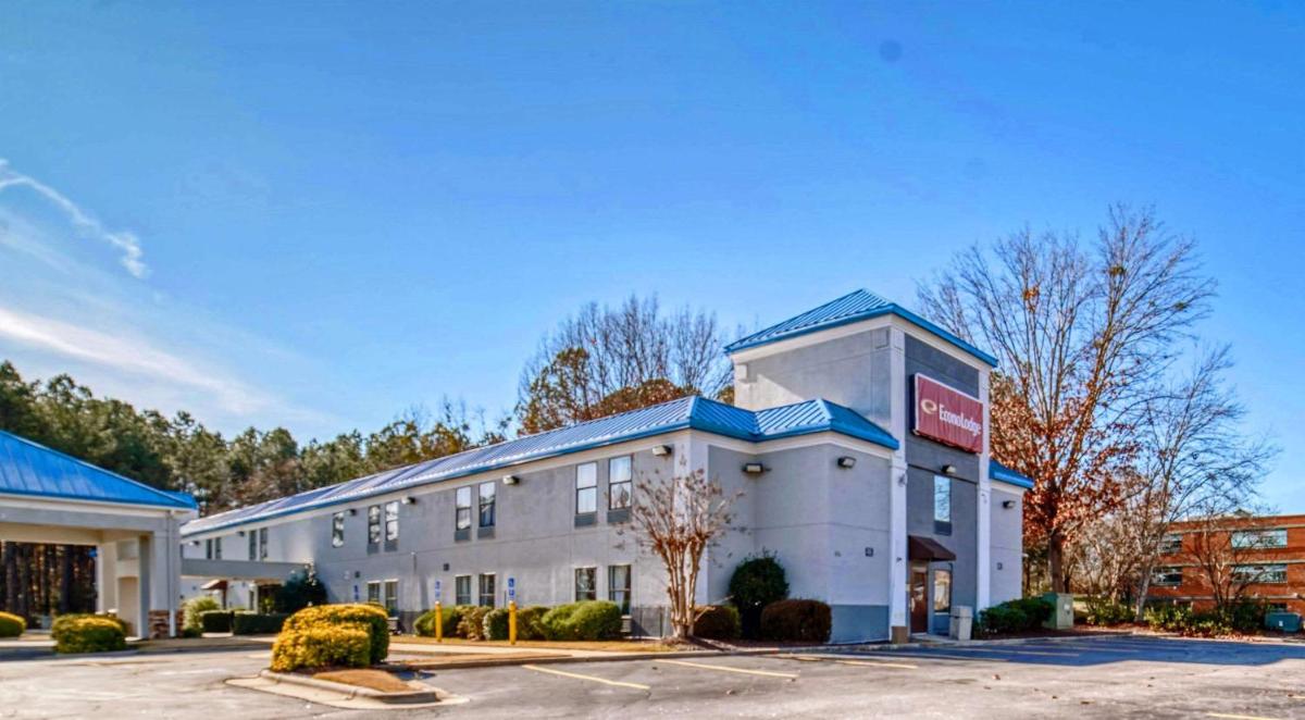 Quality Inn Raleigh near Walnut Creek Amphitheatre - image 4