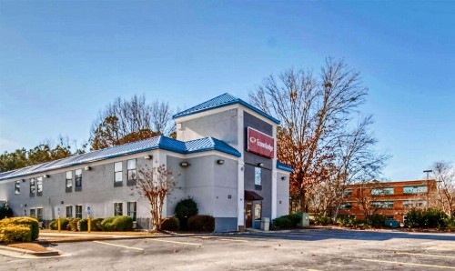 Quality Inn Raleigh near Walnut Creek Amphitheatre - image 5