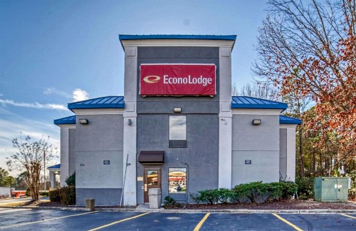 Quality Inn Raleigh near Walnut Creek Amphitheatre - image 6