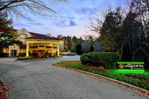 La Quinta by Wyndham Raleigh Crabtree - image 2