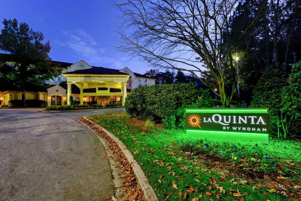 La Quinta by Wyndham Raleigh Crabtree - image 4