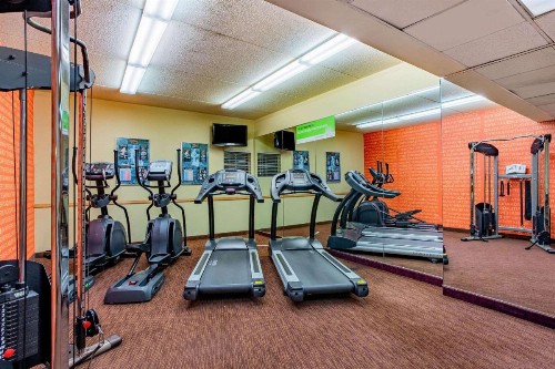 La Quinta by Wyndham Raleigh Crabtree - image 8