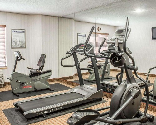 Quality Inn & Suites Raleigh North Raleigh - image 8