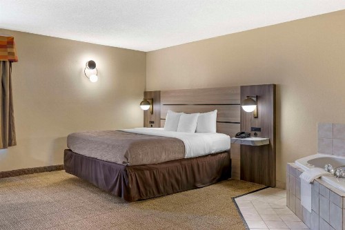 Quality Inn Raleigh Downtown - image 20