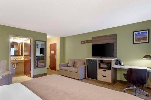 Quality Inn Raleigh Downtown - image 23