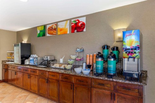 Quality Inn Raleigh Downtown - image 32