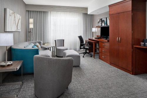 Courtyard by Marriott Raleigh North/Triangle Town Center - image 20