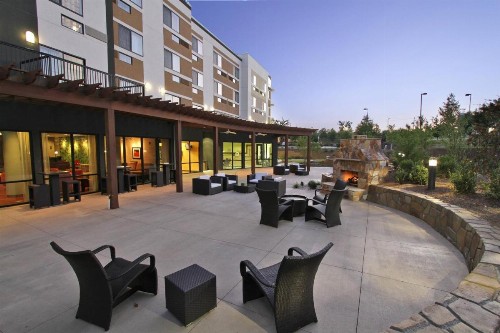Courtyard by Marriott Raleigh North/Triangle Town Center - image 21