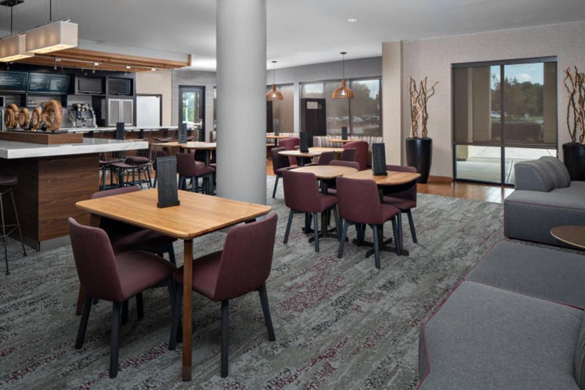 Courtyard by Marriott Raleigh North/Triangle Town Center - image 5