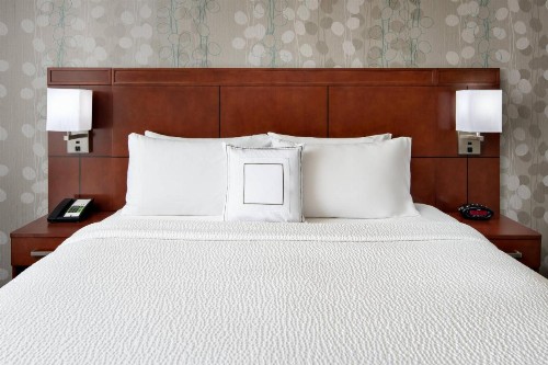 Courtyard by Marriott Raleigh North/Triangle Town Center - image 9
