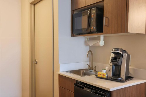 Holiday Inn Express Hotel & Suites Raleigh North - Wake Forest an IHG Hotel - image 15