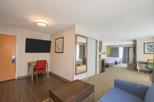 Holiday Inn Express Hotel & Suites Raleigh North - Wake Forest an IHG Hotel - image 29