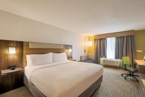 Holiday Inn Express Hotel & Suites Raleigh North - Wake Forest an IHG Hotel - image 36
