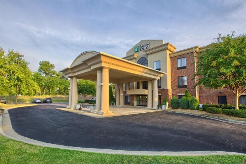 Holiday Inn Express Hotel & Suites Raleigh North - Wake Forest an IHG Hotel - image 4