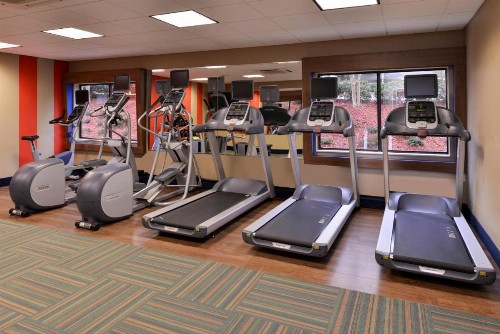 Holiday Inn Express & Suites Raleigh NE - Medical Ctr Area an IHG Hotel - image 11
