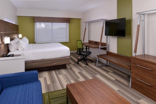 Holiday Inn Express & Suites Raleigh NE - Medical Ctr Area an IHG Hotel - image 19