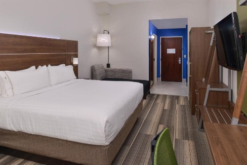Holiday Inn Express & Suites Raleigh NE - Medical Ctr Area an IHG Hotel - image 35