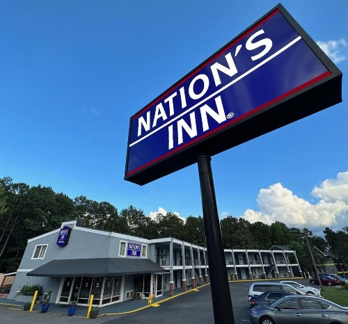 Super 8 by Wyndham - Crabtree Raleigh