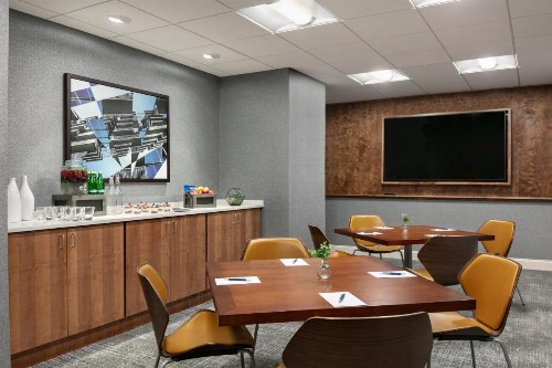 Sheraton Raleigh Hotel - image 13