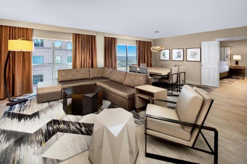 Sheraton Raleigh Hotel - image 14